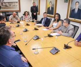 Assinatura do Acordo de Cooperação Técnica entre a UnB e a CLDF. 30/09/2025. Foto: Beto Monteiro/Ascom UnB